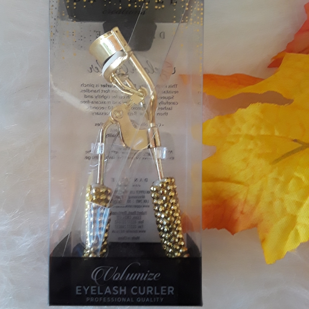 Danielle Eyelash Curler
